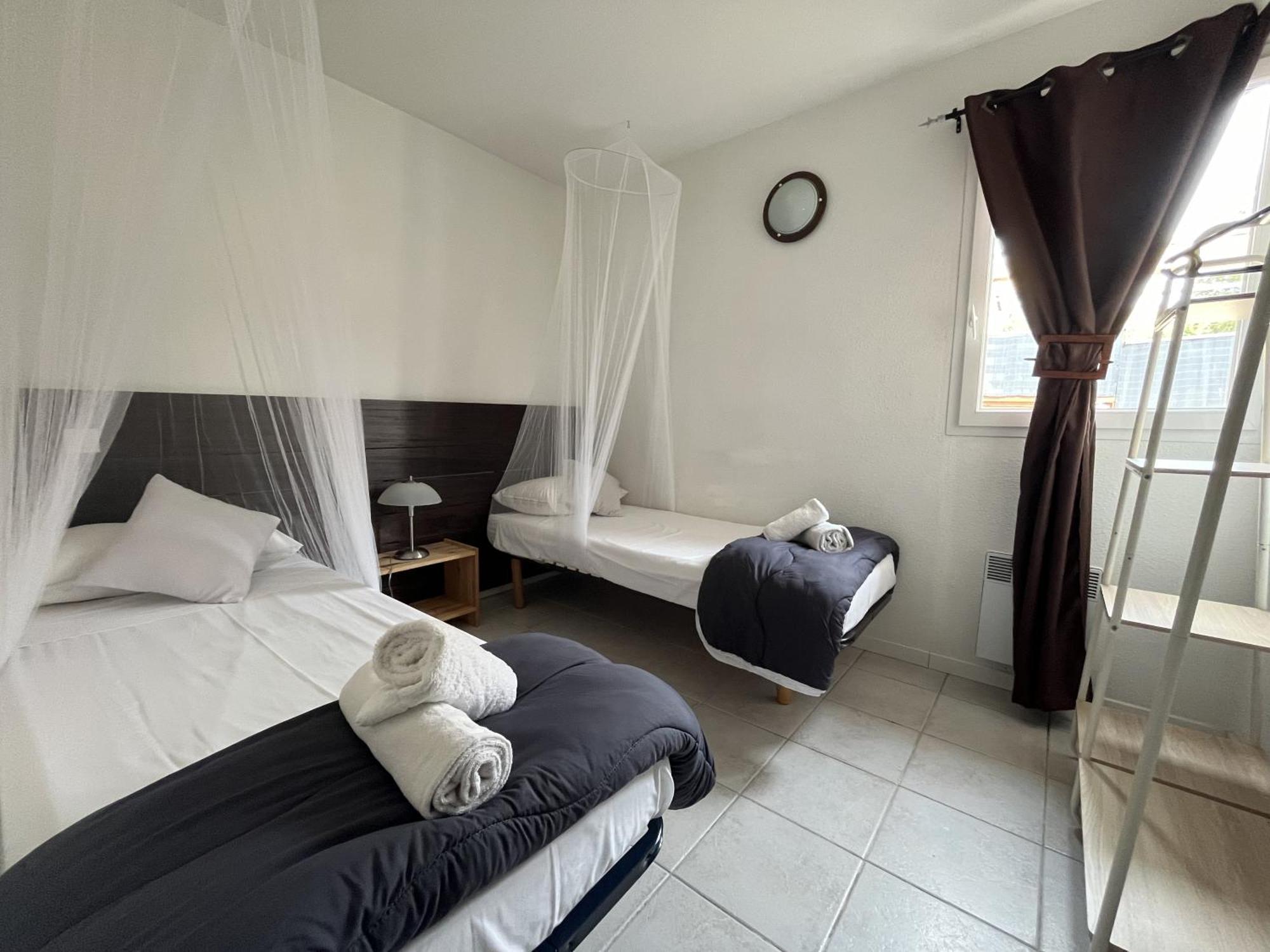 Mont Bouquet Lodge-Residence Hoteliere Brouzet-les-Ales Екстер'єр фото